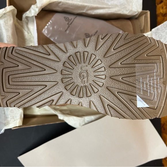 Ugg W classic tall ii boot, size nine. Brand new in the box, never worn - Picture 2 of 6